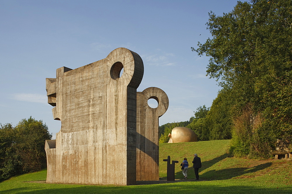 Sculpture at the Park of the Peoples of Europe, The House of our father, Gernika-Lumo, Guernica, Camino de la Costa, Camino del Norte, coastal route, Way of St. James, Camino de Santiago, pilgrims way, province of Bizkaia, Basque Country, Euskadi, Northern Spain, Spain, Europe