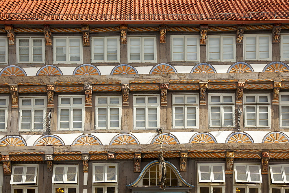 Half timbered facade of the Stiftsherrenhaus, Hamelin, Weser Hills, North Lower Saxony, Germany, Europe