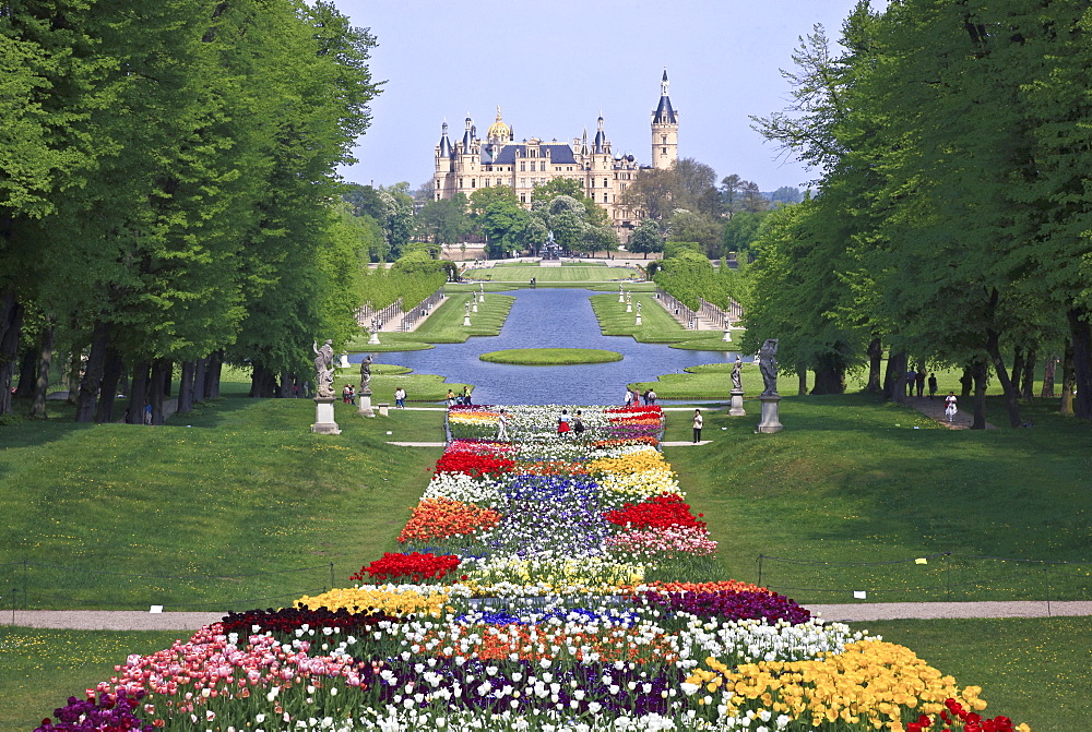 Schwerin castle and garden, Schwerin, Mecklenburg Western Pomerania, Germany, Europe