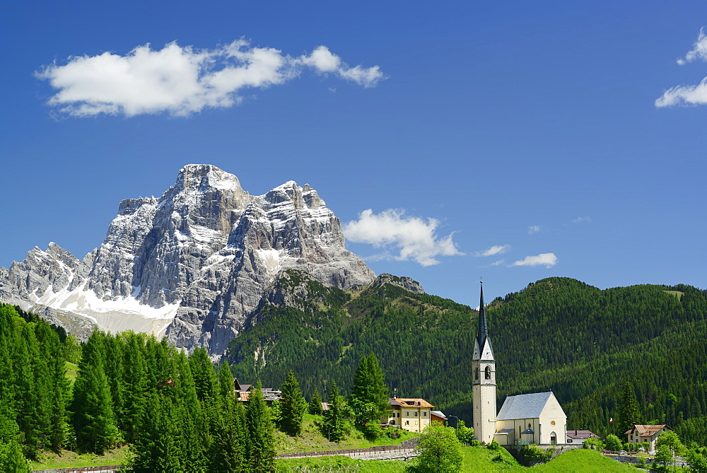 Selva di Cadore with Monte Pelmo, Selva di Cadore, Dolomites, UNESCO world heritage site Dolomites, Venetia, Italy