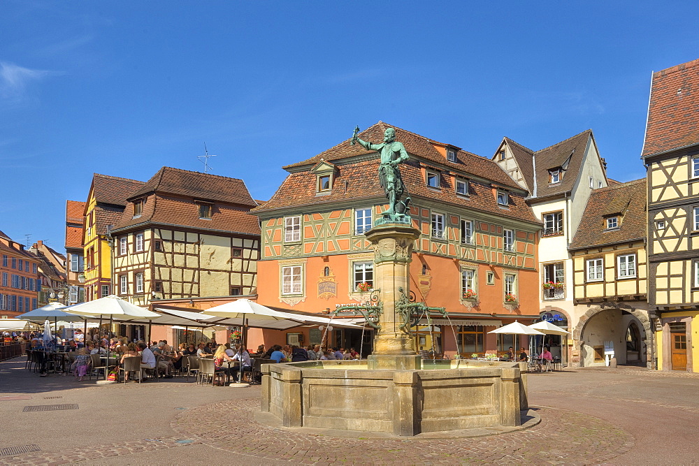 Schwendi well in front of half timbered houses, Colmar, Alsace, France, Europe