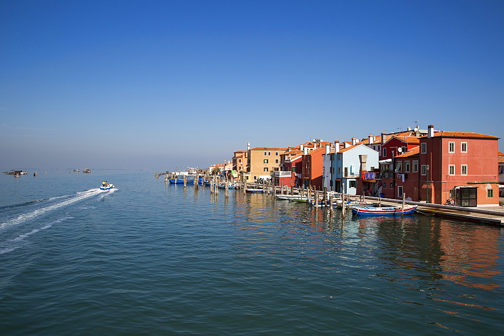 Colourful houses along the Canale Pellestrina, Pellestrina, Veneto, Italy, Europe