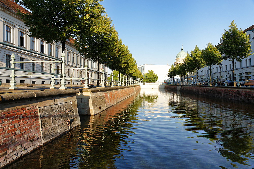 Town Canal, York Street, Nikolai Church, St. Nicholas' church in the background, Potsdam, Land Brandenburg, Germany