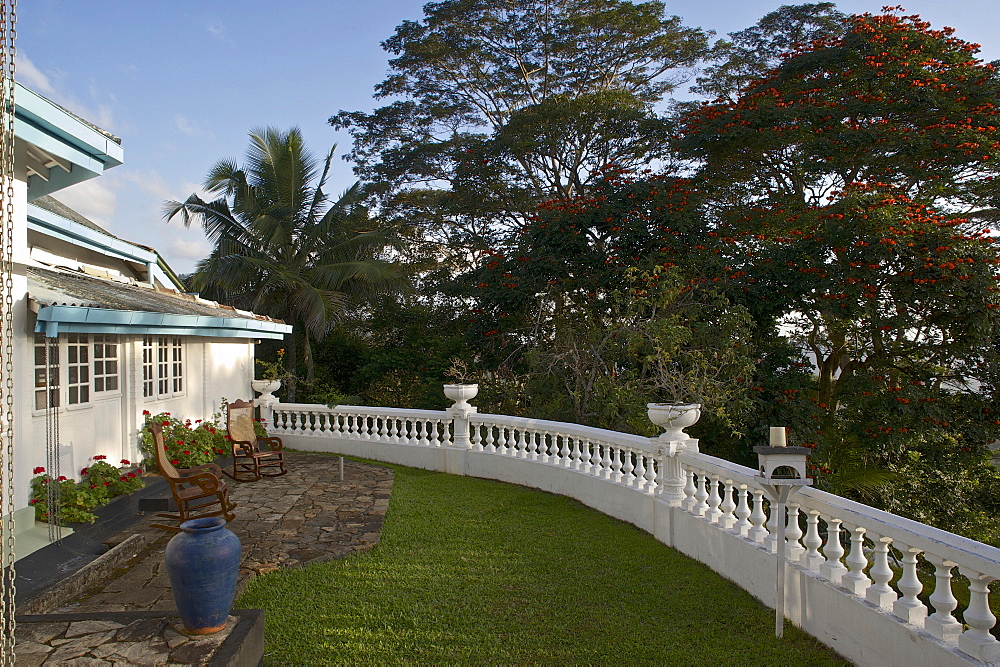 Former house of the manager of the Ashburnham Estate, today the house serves as a hotel, Elkaduwa, Knuckles Range East of Kandy, highland, Sri Lanka, South Asia