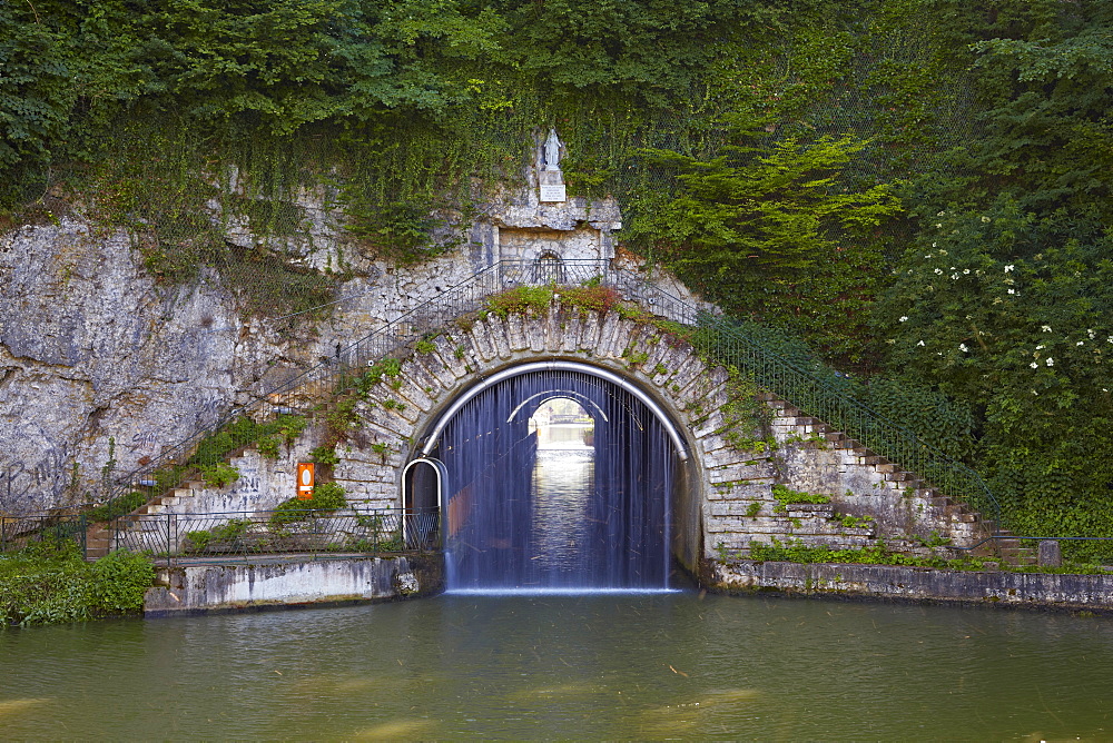 Entrance of the tunnel Tunnel at Thoraise in the Doubs-Rhine-Rhone-channel, Doubs, Region Franche-Comte, France, Europe