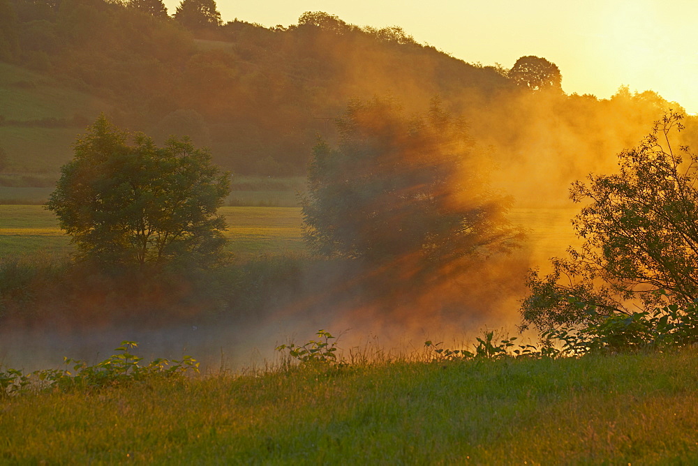 Sunrise at the river Lahn near Diez, Westerwald, Rhineland-Palatinate, Germany, Europe