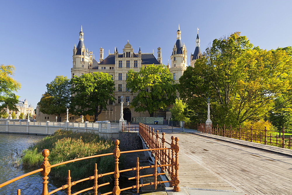 Schwerin castle, Schlossinsel, Schwerin, Mecklenburg-Vorpommern, Germany