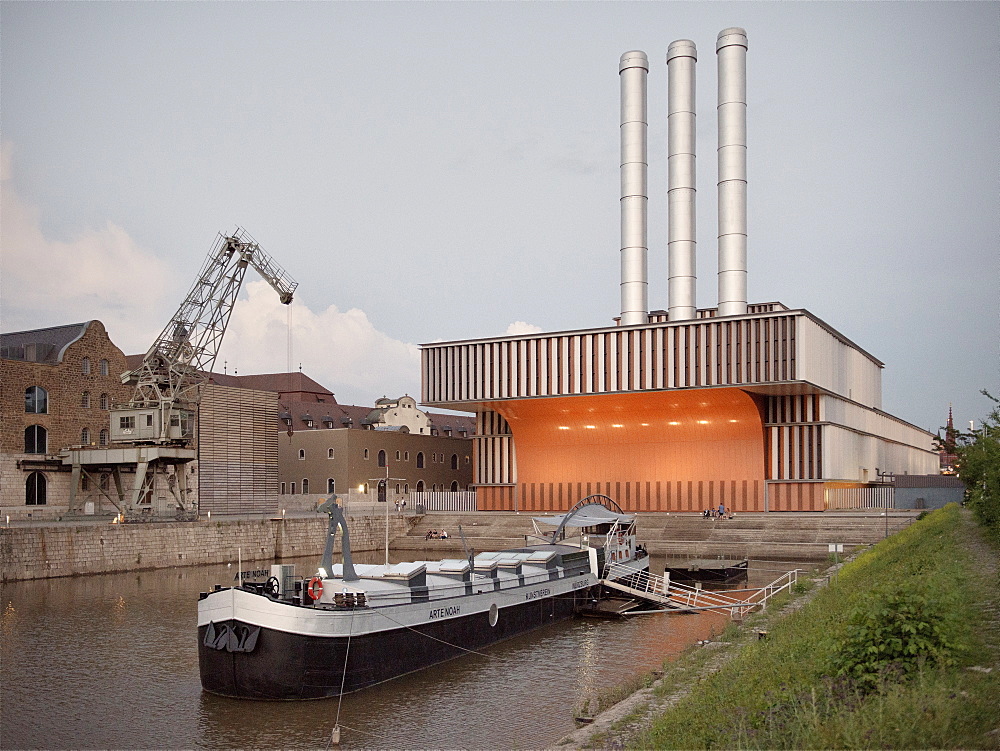 Heating plant, Kulturspeicher and Arte Noah art boat, Wuerzburg, Franconia, Bavaria, Germany, architect Brueckner and Brueckner