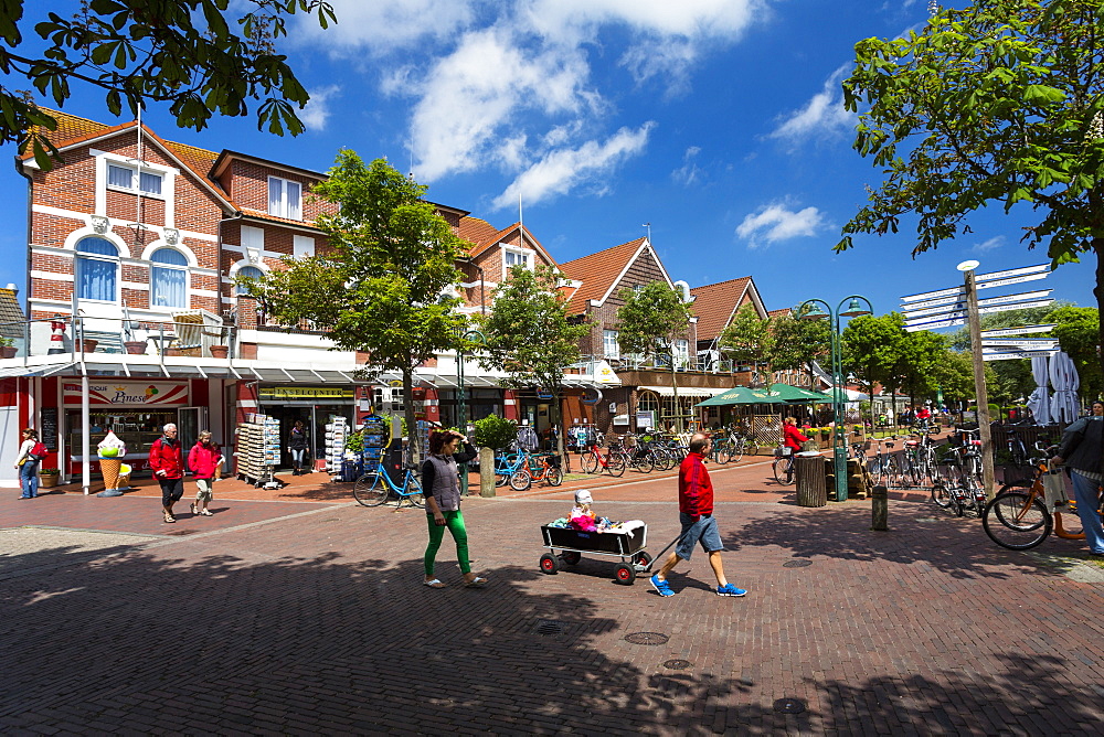 Cafes and restaurants in Barkhausen Street, Langeoog, Langeoog Island, North Sea, East Frisian Islands, East Frisia, Lower Saxony, Germany, Europe