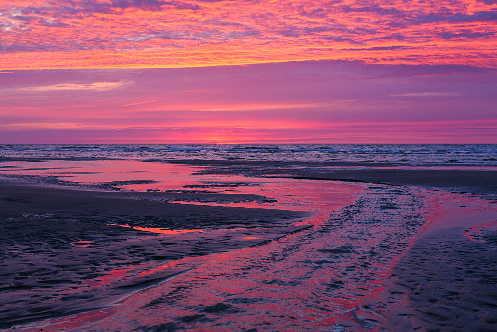 Beach at sunset, tidal channel, Juist Island, Nationalpark, North Sea, East Frisian Islands, National Park, Unesco World Heritage Site, East Frisia, Lower Saxony, Germany, Europe