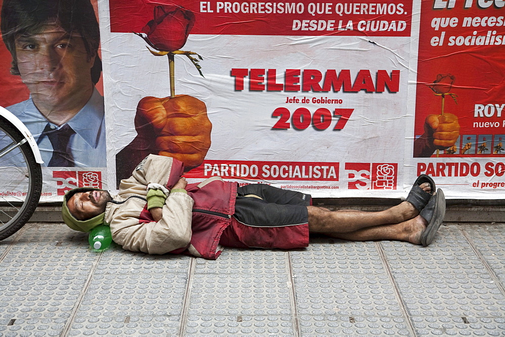 Homeless man, Buenos Aires, Capital Federal, Argentina