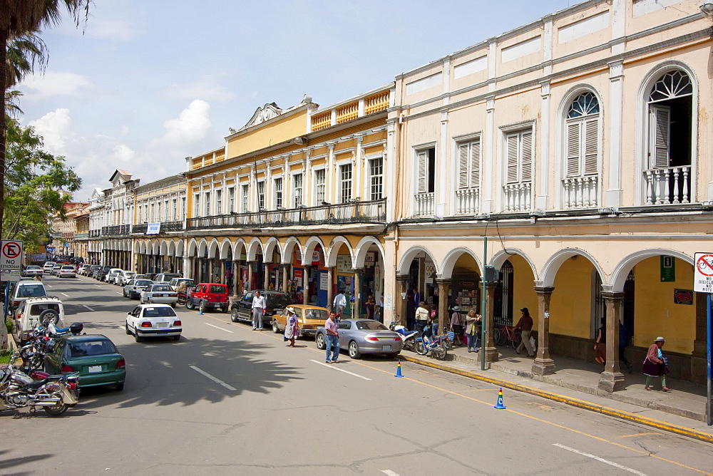 Arcade around Plaza 14 de Septiembre, Cochabamba, Bolivia