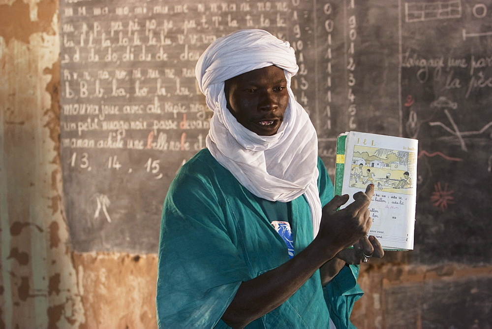 Tuareg teacher in a primary school in Tiriken, Mali