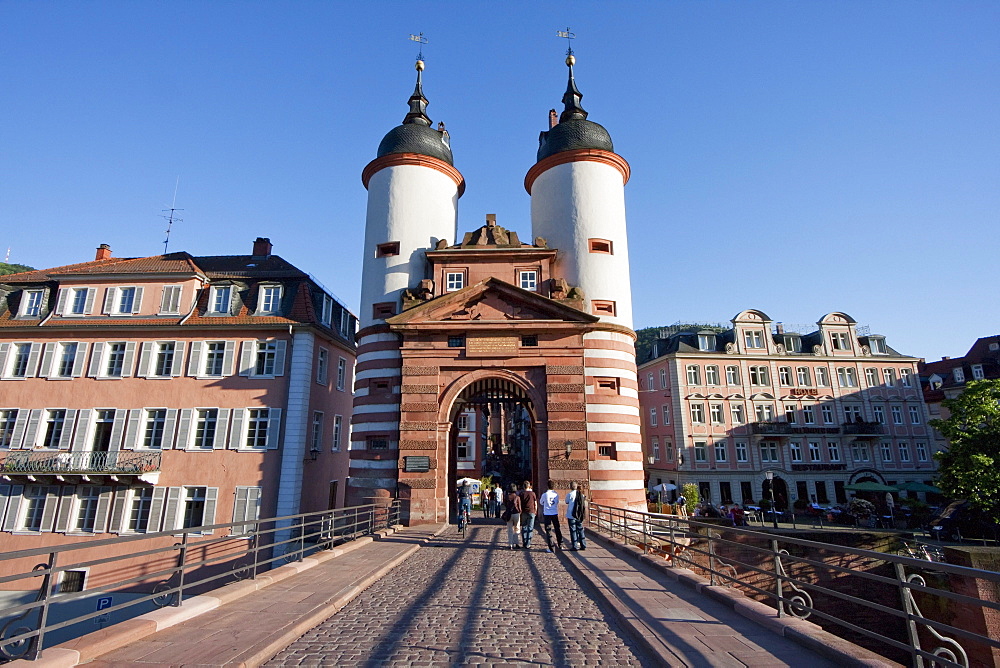 Gate of the Carl-Theodor-BrâˆšÂºcke (Old Bridge) over the Neckar River, Heidelberg, Baden-WâˆšÂºrttemberg, Germany