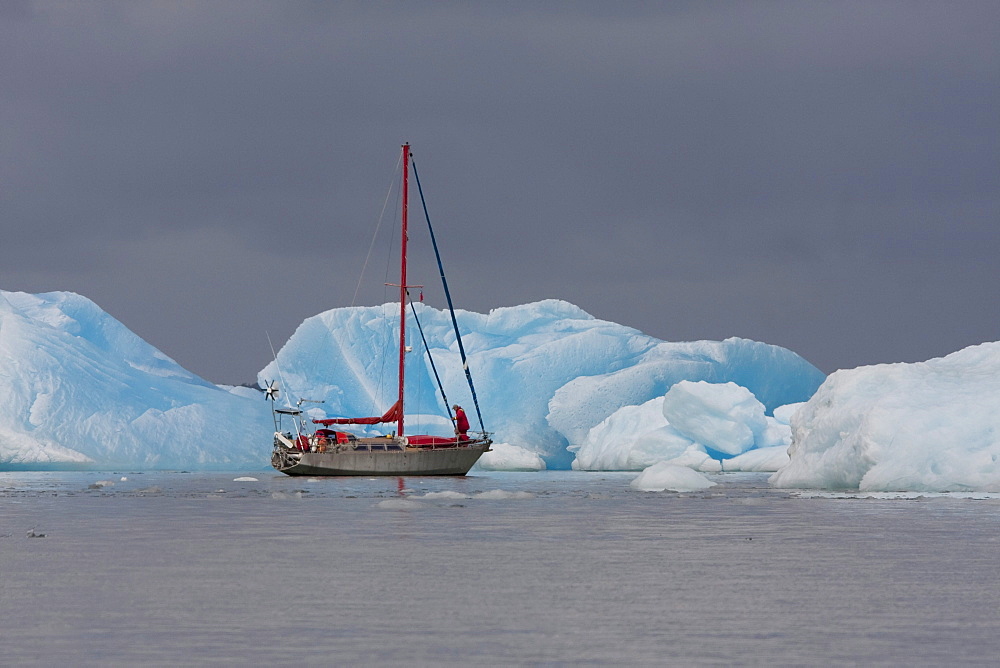 Sail boat in Laguna San Rafael, Laguna San Rafael National Park, AisâˆšÂ©n Region, Chile