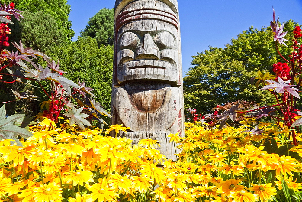 Kwakiutl Totem pole, carved by Mungo Martin with Henry Hunt & David Martin by the Maritime Museum, Vancouver, British Columbia, Canada