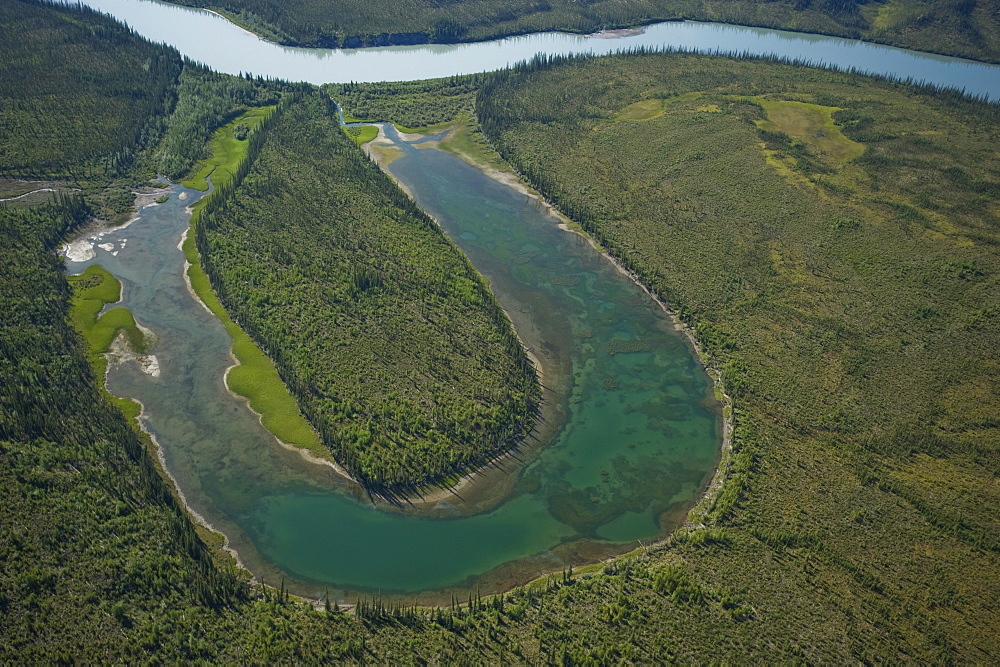 Aerial view of South Nahanni River, Nahanni National Park, Northwest Territories