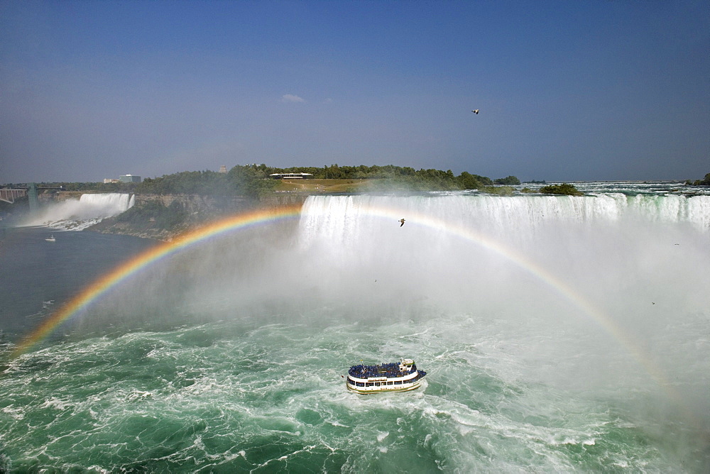 Horseshoe Falls and the Maid of the Mist, Niagara Falls, Ontario, Canada