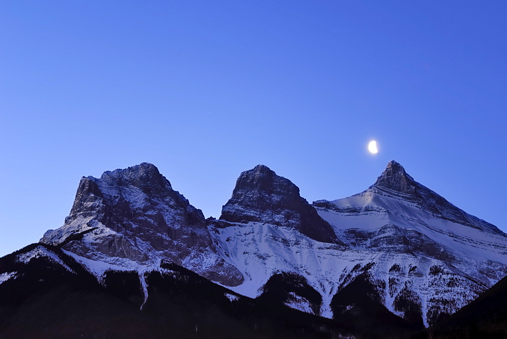 Three Sisters mountains, Canmore, Alberta