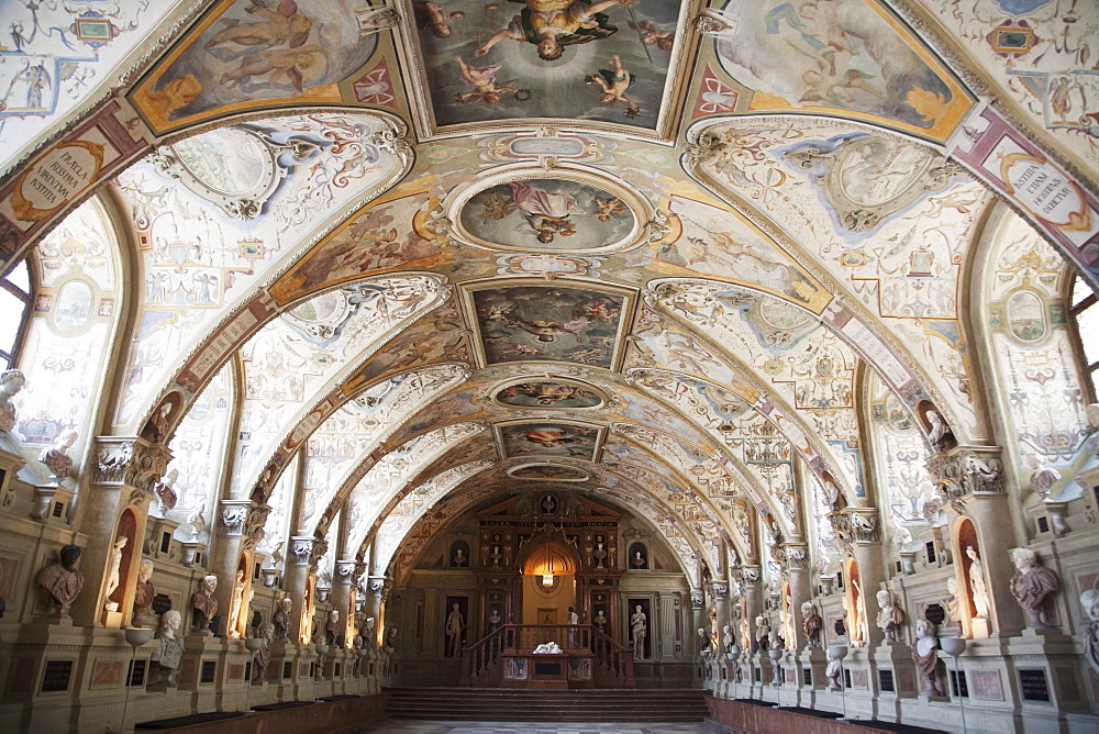 Antiquarium built by Duke Albrecht V at the Residence, Munich, Bavaria, Germany