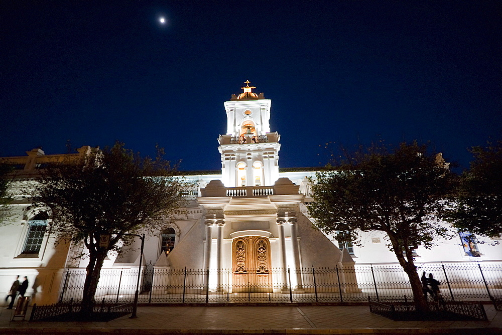 Catedral de la Inmaculada Concepcion - Catedral Nueva (Cathedral of the Immaculate Conception - New Cathedral) at night, Cuenca, Azuay, Ecuador