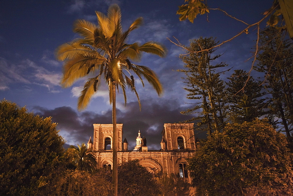 Iglesia de El Sagrario - Catedral Vieja (El Sagrario Church - Old Cathedral) at night, Cuenca, Azuay, Ecuador