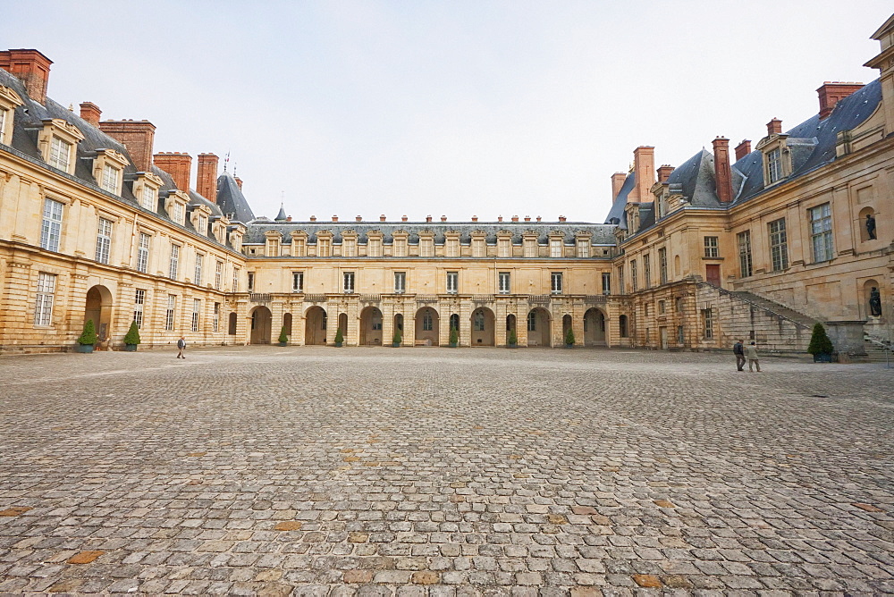 Court of the Fountain of the Palace of Fontainebleau, Seine-et-Marne, France