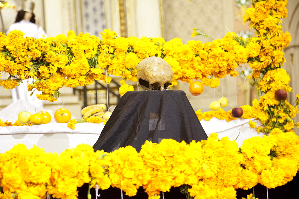 Main altar in the Iglesia de la Soledad (church) decorated for the celebration of Dia de los Muertos, the Day of the Dead, Tzintzuntzan, Michoacun, Mexico