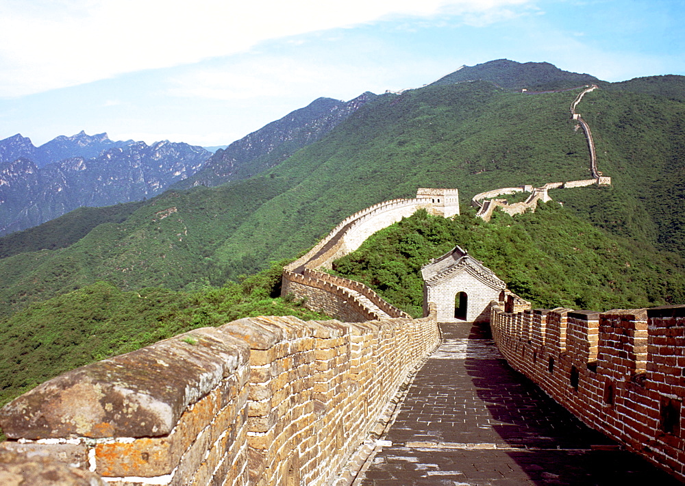 China, Mu Tian Yu, The Great Wall of China, overview of meandering wall from above