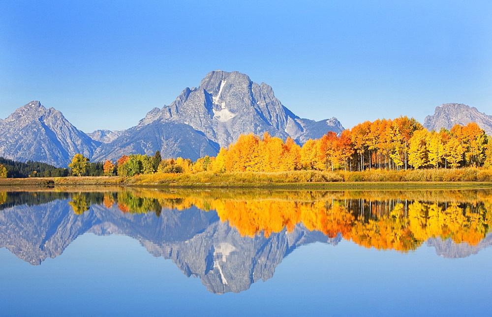 Wyoming, Grand Teton National Park, Landscape of Oxbow Bend on Snake River, Mount Moran in distance.