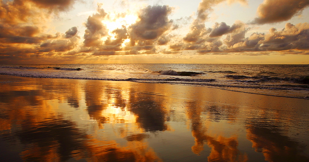 Hawaii, Maui, Kihei, Sunset at Kamaole Beach One.