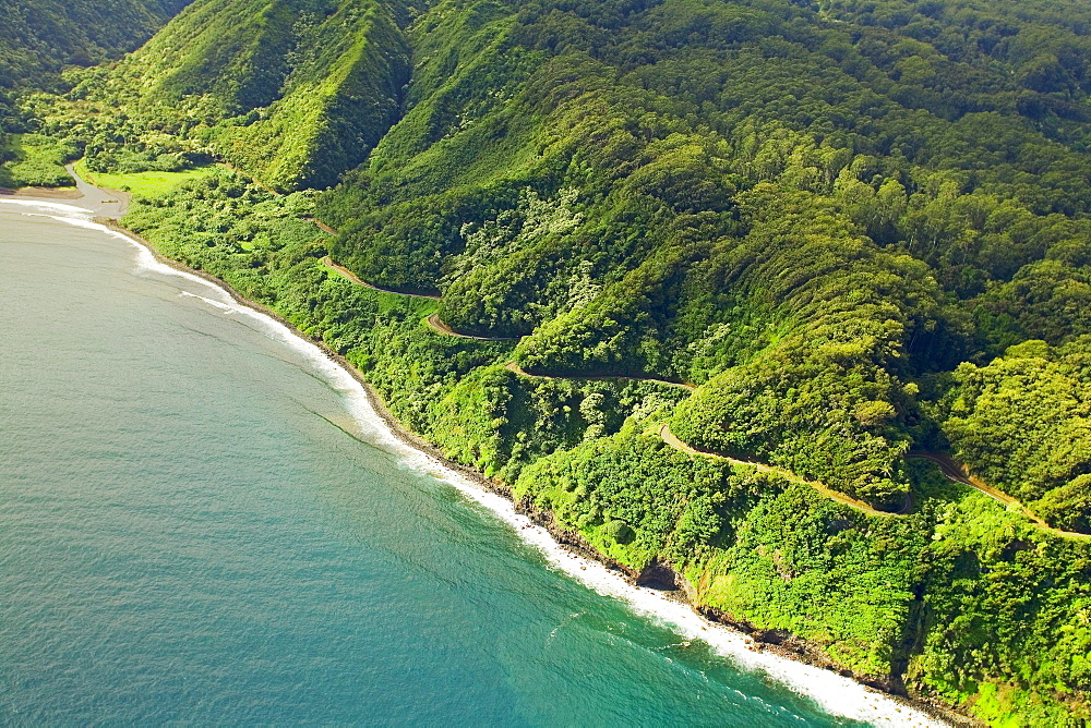 Hawaii, Maui, aerial view of the road to Hana.