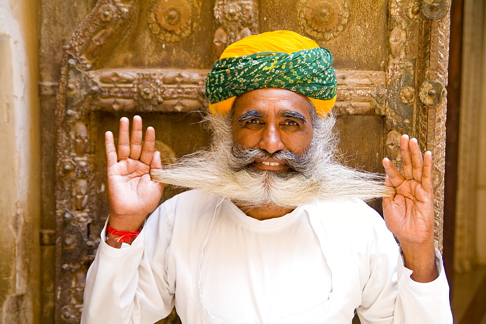 India, Rajasthan, Jodhpur, Fort Mehrangarh, Fort Palace, bearded palace guard.