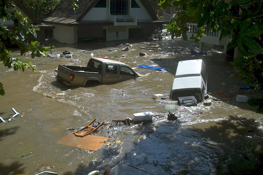 Thailand, Phuket, the streets flood with water in the 12/04 Tsunami.