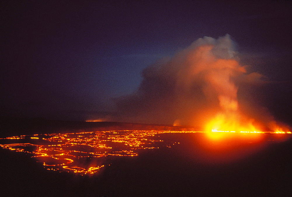 Hawaii, Big Island, Hawaii Volcanoes National Park, Kilauea Volcano eruption, smoke, lava flow at night