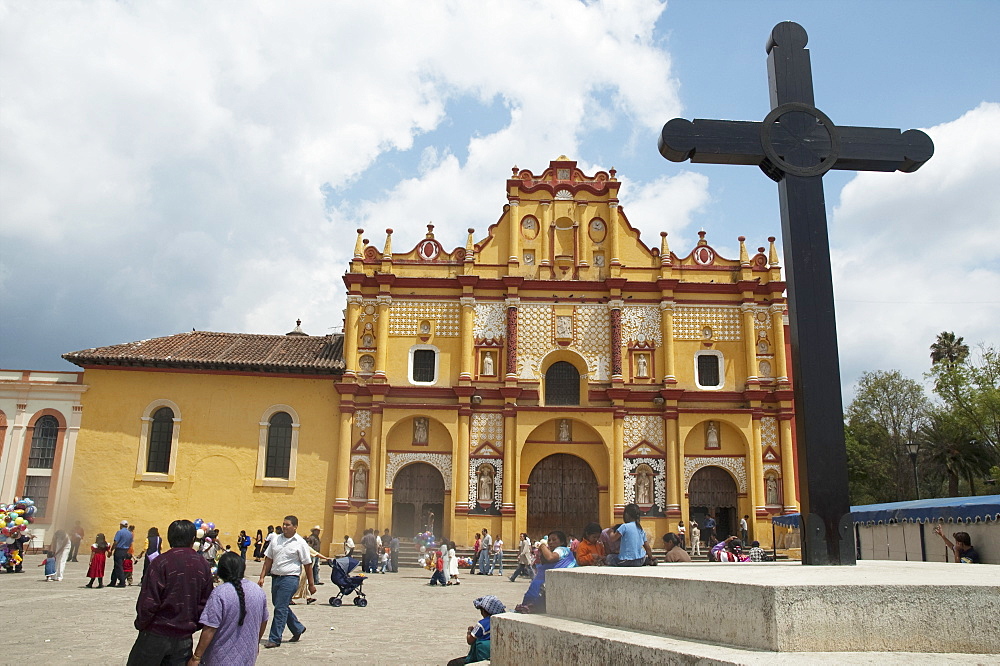 Cathedral And Cross On Cathedral Square, San Cristobal De Las Casas, Chiapas, Mexico