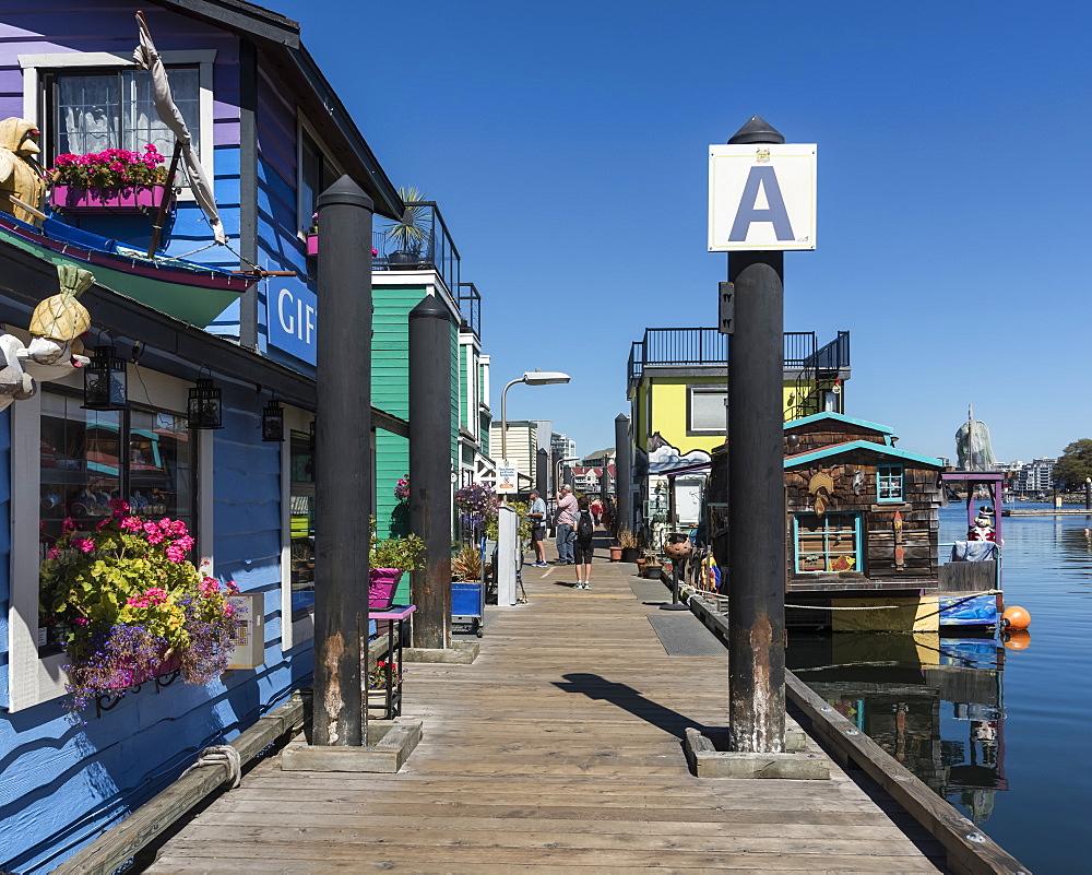 Shops and homes in Fisherman's Wharf in the Inner Harbour of Victoria, Vancouver Island, Victoria, British Columbia, Canada