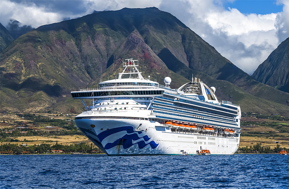 Grand Princess Cruise Ship moored along the coastline of Lahaina, Maui, Lahaina, Maui, Hawaii, United States of America