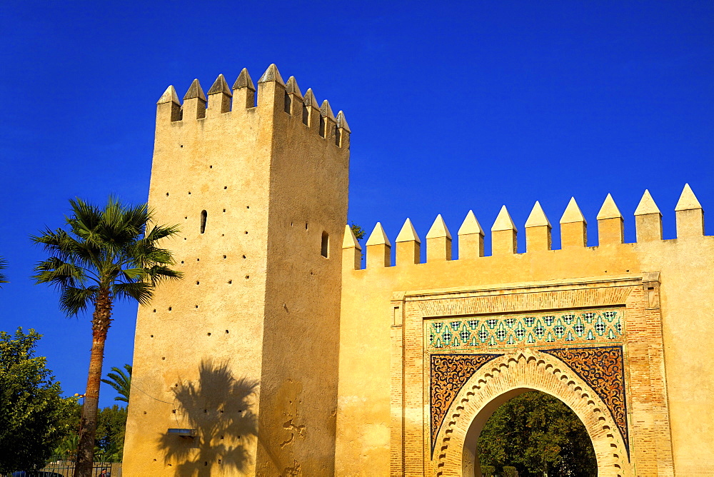 Gate near King's Palace, Fez, Morocco, North Africa, Africa