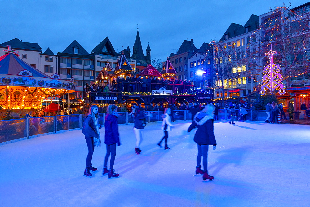 Skating, Cologne Christmas Market, Cologne, North Rhine-Westphalia, Germany, Europe