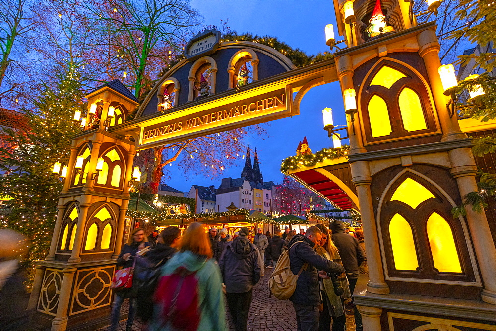 Cologne Christmas Market, Cologne, North Rhine-Westphalia, Germany, Europe