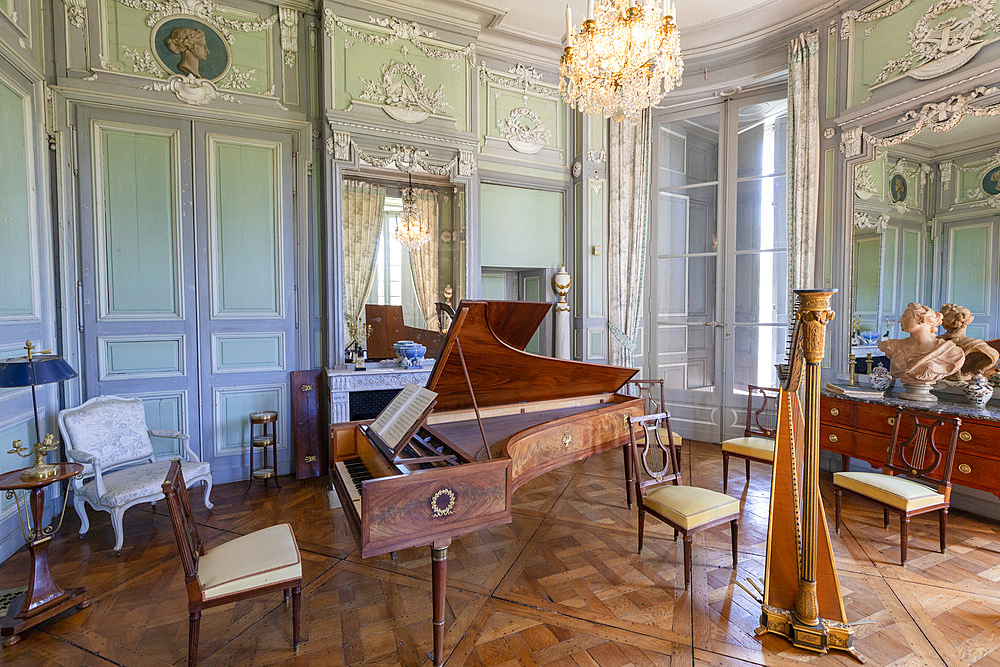 Music Room, Chateau de Valencay, Valencay, Indre, Centre-Val de Loire, France, Europe