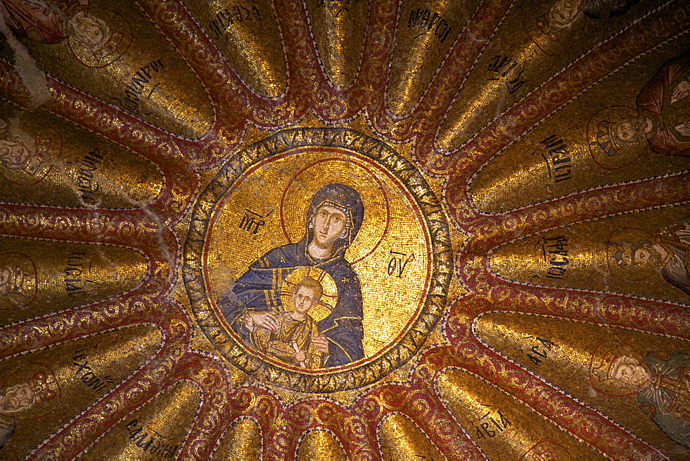 Virgin and Child, interior of Church of St. Saviour in Chora (Kariye Camii), UNESCO World Heritage Site, Istanbul, Turkey, Europe 