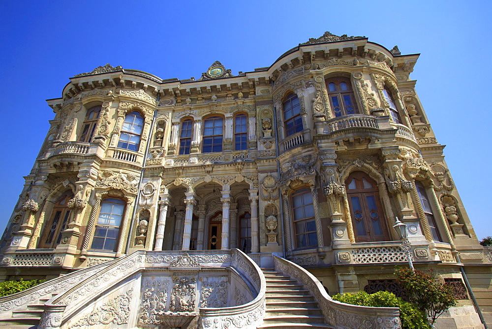 Kucuksu Palace, Beykoz, Istanbul, Anatolia, Turkey, Asia Minor, Turkey, Eurasia 