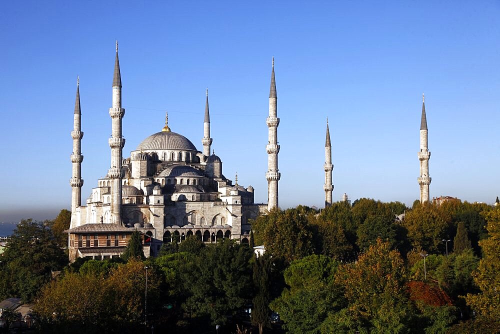 Blue Mosque (Sultan Ahmet Camii), Istanbul, Turkey, Europe