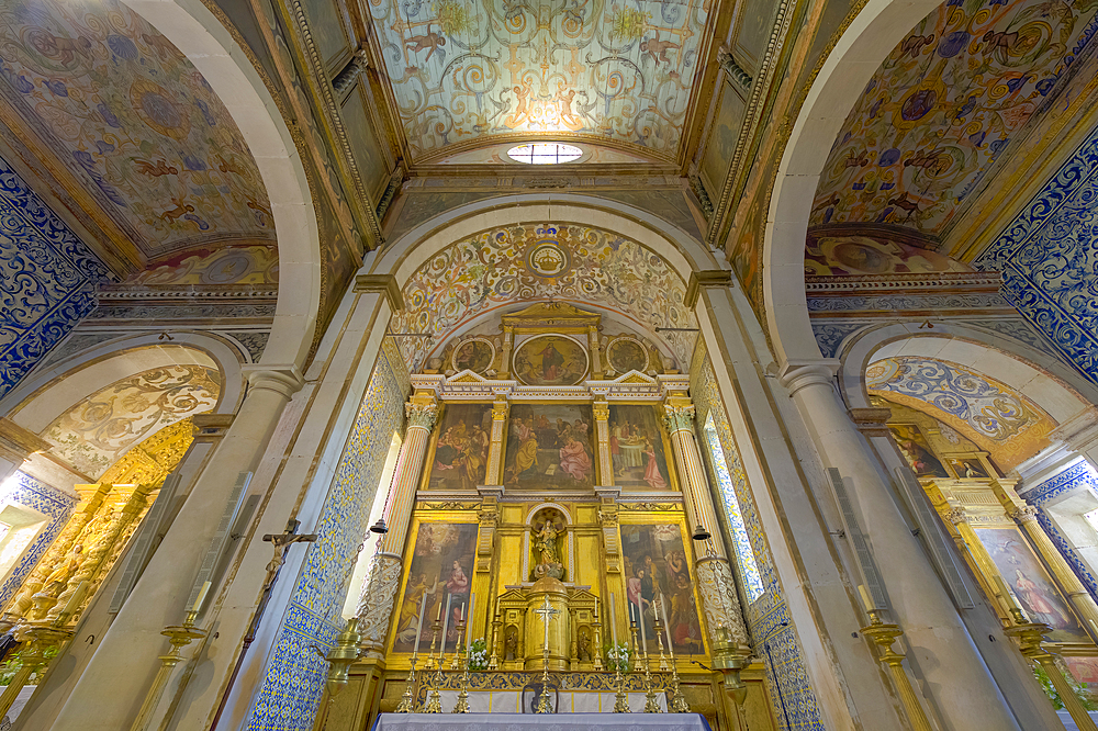 Santa Maria Church, interior, Main altar, Obidos, Leiria District, Estremadura, Portugal, Europe