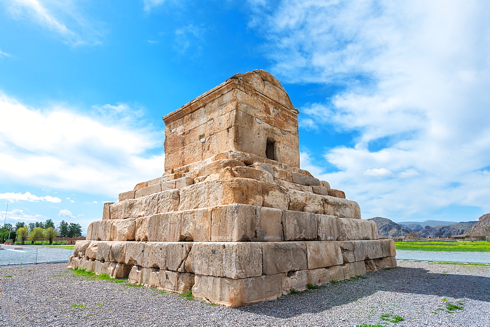 Cyrus the Great Tomb, Pasargadae, UNESCO World Heritage Site, Fars Province, Iran, Middle East