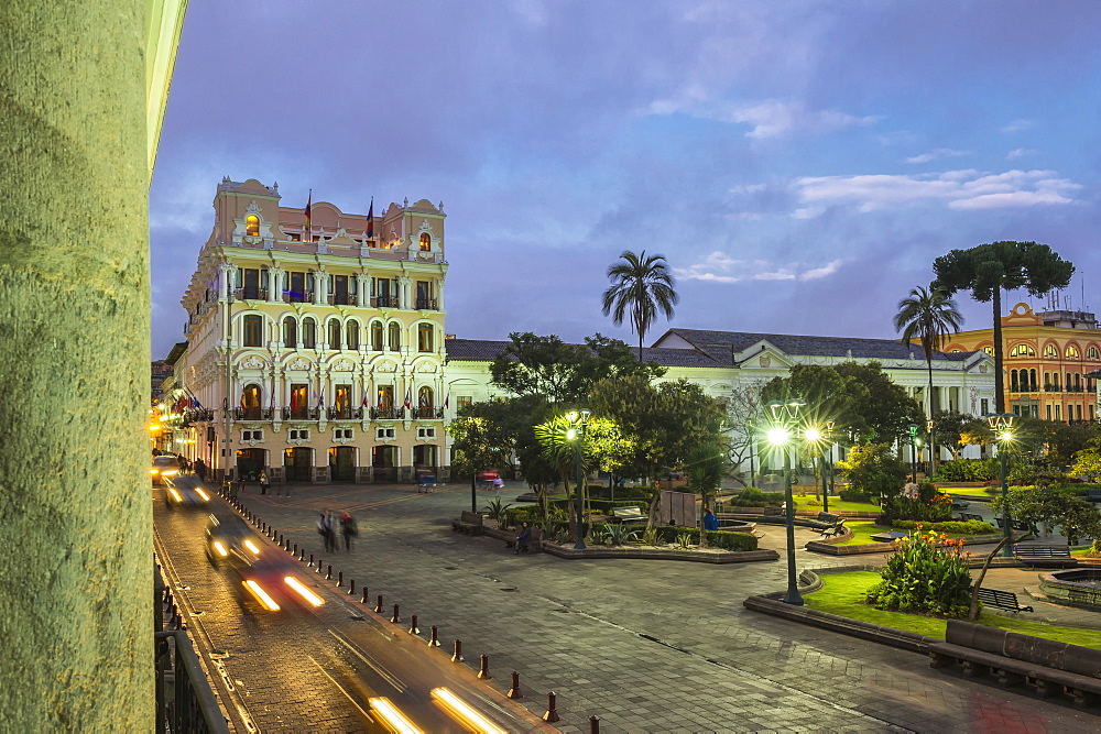 Independence Square at sunset, Quito, UNESCO World Heritage Site, Pichincha Province, Ecuador, South America