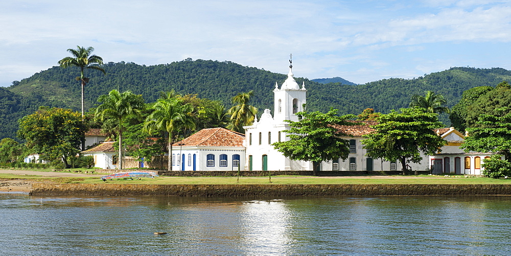 Nossa Senhora das Dores Chapel, Paraty, Rio de Janeiro state, Brazil, South America