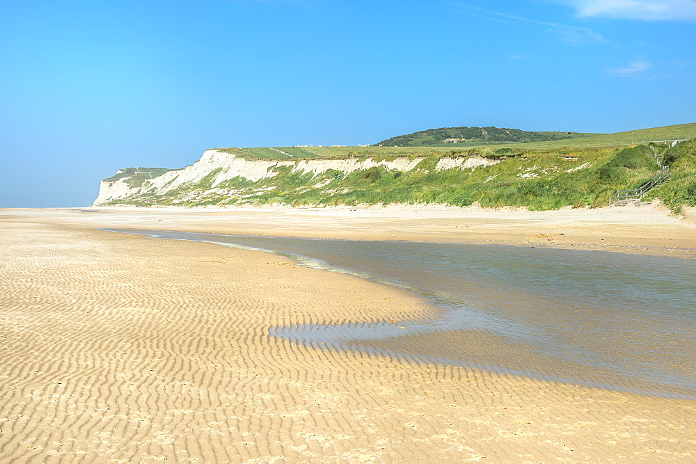 Wissant beach near Cap Blanc-Nez, Cote d'Opale, Region Nord-Pas de Calais, France, Europe 